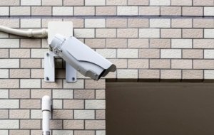 Saiba o que diz a lei sobre câmeras de segurança em condomínios